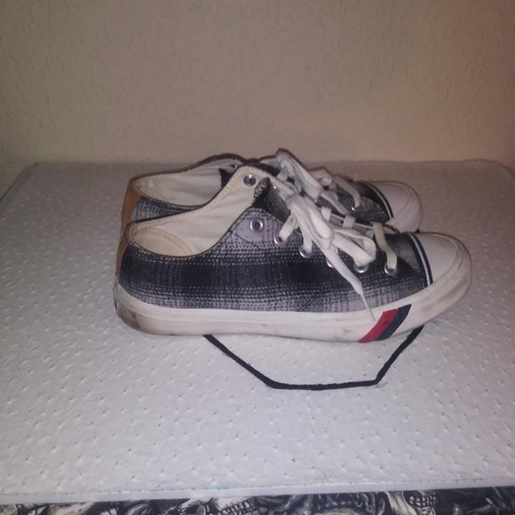 Men's Pro-Keds Royal Low Shadow Black Plaid Shoes - Picture 4 of 4